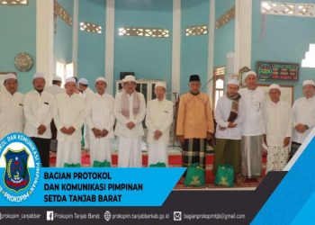 Bupati Tanjab Barat Safari Jumat di Masjid Baiturrahman Desa Bunga Tanjung