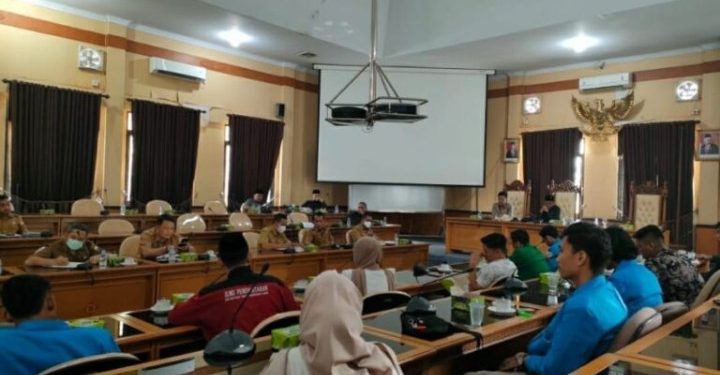 Dewan Muaro Jambi Terima Audiensi Organisasi Kemahasiswaan