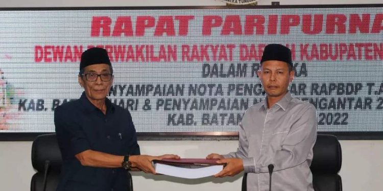 Wabup Bakhtiar Hadiri Paripurna Sampaikan Nota Pengantar RAPBD dan Kata Pengantar RANPERDA