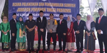 Pj. Bupati Muaro Jambi Lantik dan Mengambil Sumpah Jabatan Pimpinan Tinggi Pratama