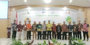 Bupati Anwar Sadat Buka Seminar Revitalisasi Kejayaan Kelapa Dalam