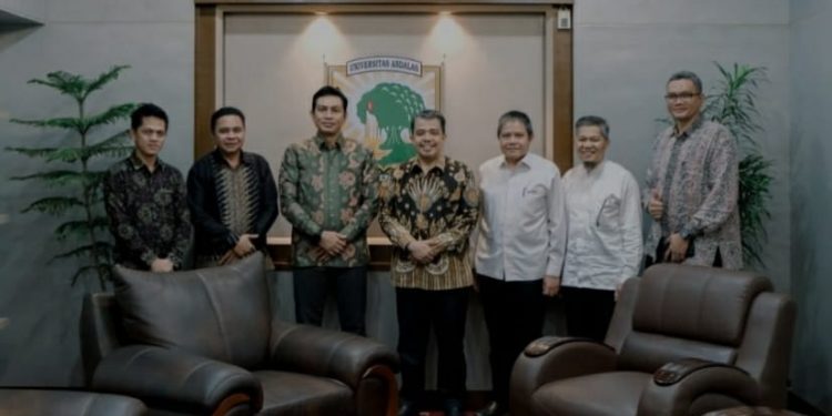 Tingkatkan SDM, Bupati Batanghari Jalin Kerjasama Dengan Universitas Sumbar