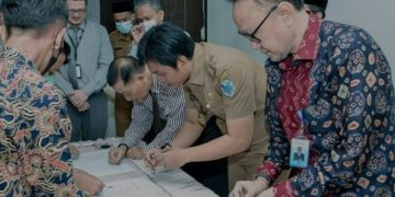 Bupati Fadhil Arief Tanda Tangani Pinjaman Daerah Batanghari