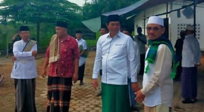 Bupati Fadhil Arief Laksanakan Sholat Idul Adha 1443 H di Baiturrahmah