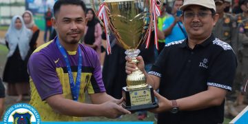 Bupati Tanjab Barat Secara Resmi Tutup Turnamen Sepak Bola Bupati Cup Tahun 2022
