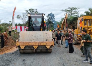 M Fauzi : Jalan Alternatif Simpang Karmeo -Kilangan Diprediksi Selesai Bulan Depan
