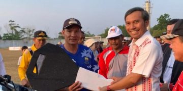 HUT Sarolangun, Ketua DPRD Edi Purwanto Hadiri Penutupan Final Sepak Bola