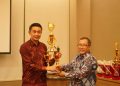 Bachyuni Deliansyah Menerima Awards Udara Bersih Indonesa Tahun 2023