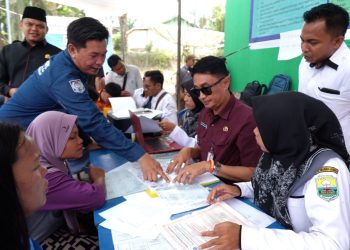 Pj Bupati Muaro Jambi Pantau Langsung Proses Perekaman E-KTP