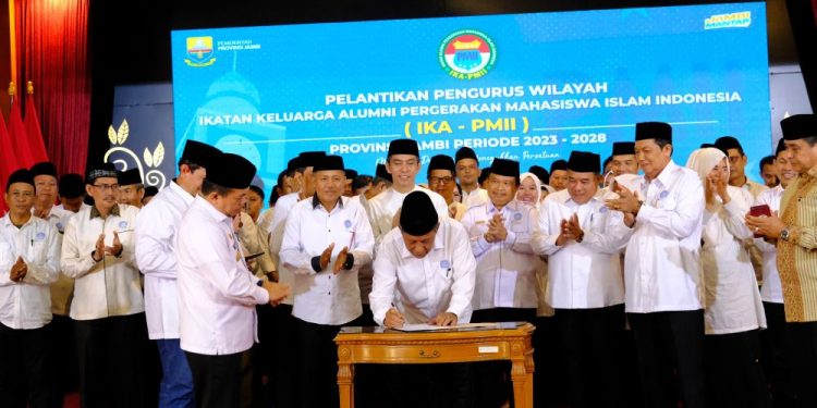 Gubernur Al Haris: PMII Jambi Sukses Mencetak Kader