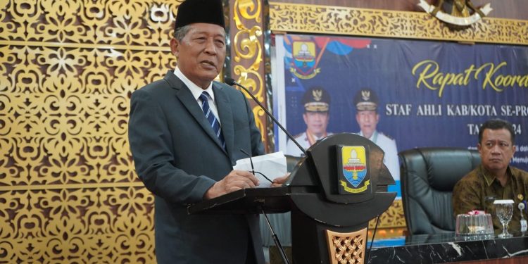 Wagub Sani Harap Rakor Staf Ahli Jadi Media Wujudkan Kesejahteraan Masyarakat Provinsi Jambi