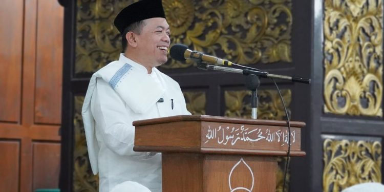 Safari Ramadhan ke Bungo, Gubernur Al Haris Serahkan Bantuan 270 Juta Rupiah untuk Masjid dan Musholla