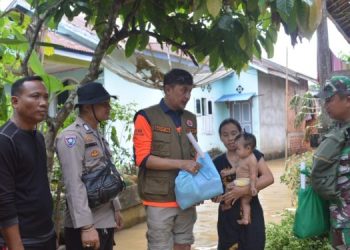 PJ Bupati Muaro Jambi Tinjau Masyarakat Terdampak Banjir