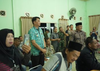 Pj. Bupati Bachyuni Kunjungi Rapat Pleno Terbuka yang dilaksanakan di Aula Kantor Camat Mestong