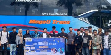 Wakili Gubernur Jambi, Staf Ahli dan Kadis Kominfo Sambut Kepulangan Mahasiswa Jambi Yang Menimba Ilmu di Perantauan