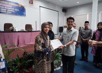 Pj Bupati Muaro Jambi Secara Resmi Tutup Pelatihan Kader Posyandu Desa Se-Kecamatan Kumpeh Ulu