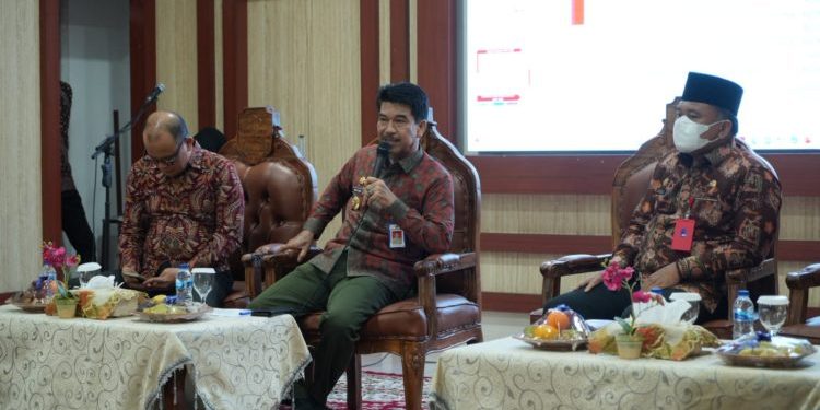 Pj Bupati Raden Najmi Buka Rapat Evaluasi dan Tindak Lanjut Pembangunan Sistem Pencegahan Korupsi