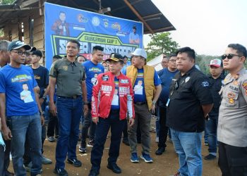 Al Haris Tutup Gubernur Cup 1 Super Grasstrack Cirkuit MPK Bangko