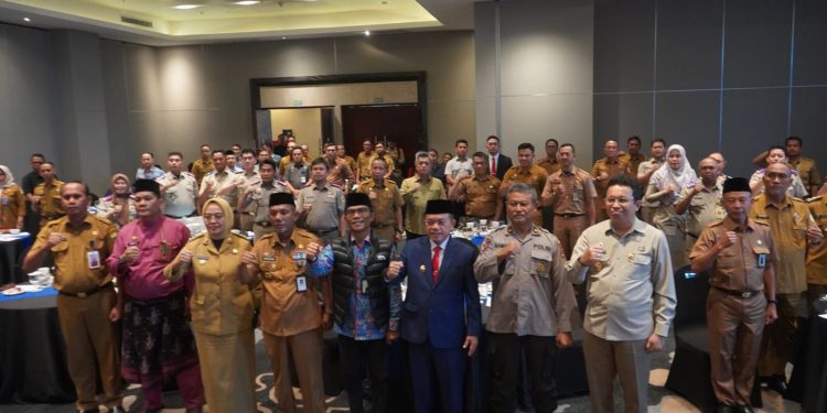 Gubernur Al Haris Tegaskan Pentingnya Peningkatan Kualitas Pelayanan Publik
