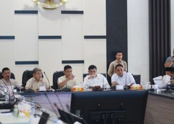 Ketua DPRD Jambi Pimpin Rapat bersama Asosiasi Honorer Se Provinsi Jambi