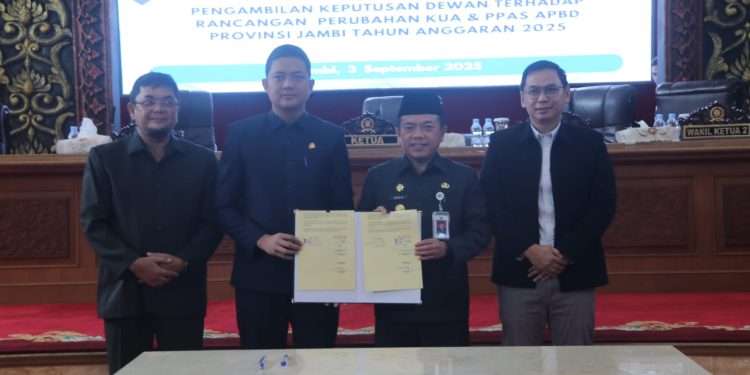 Gubernur Al Haris dan DPRD Provinsi Jambi Sepakati Perubahan KUA & PPAS APBD Provinsi Jambi TA. 2025
